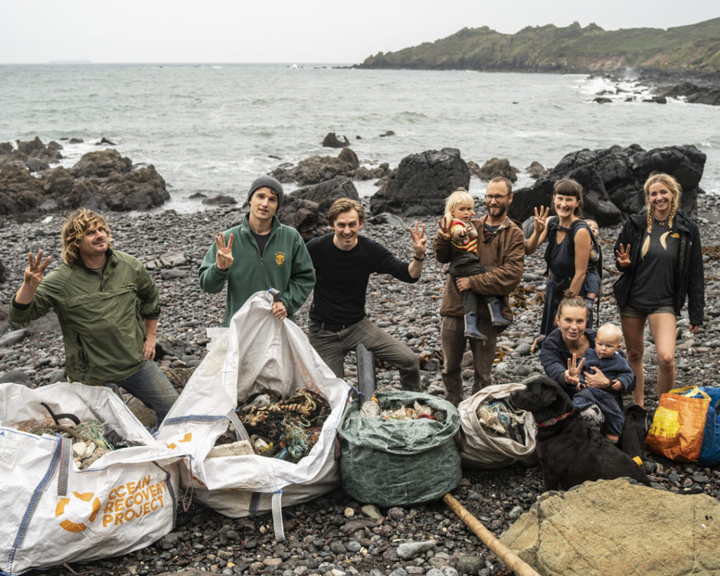 Steve, Monika and volunteers with Clean Ocean Sailing