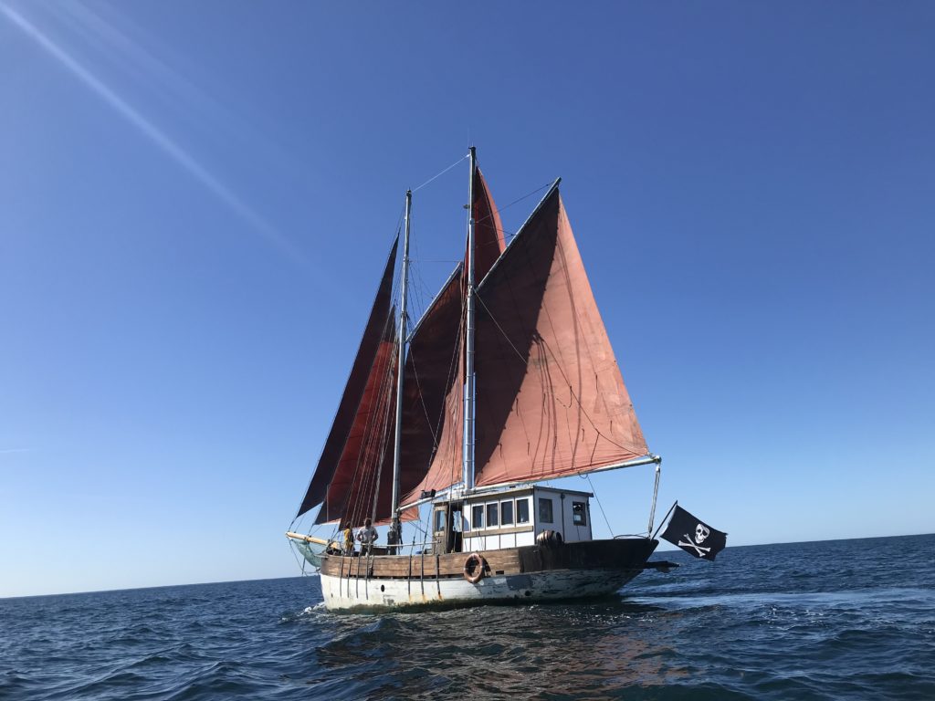Clean Ocean Sailing boat The Annette